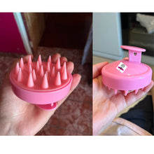 Load image into Gallery viewer, Brosse en silicone de Massage Cuir Chevelu ROSE - POPMYCURLS BOX PARIS
